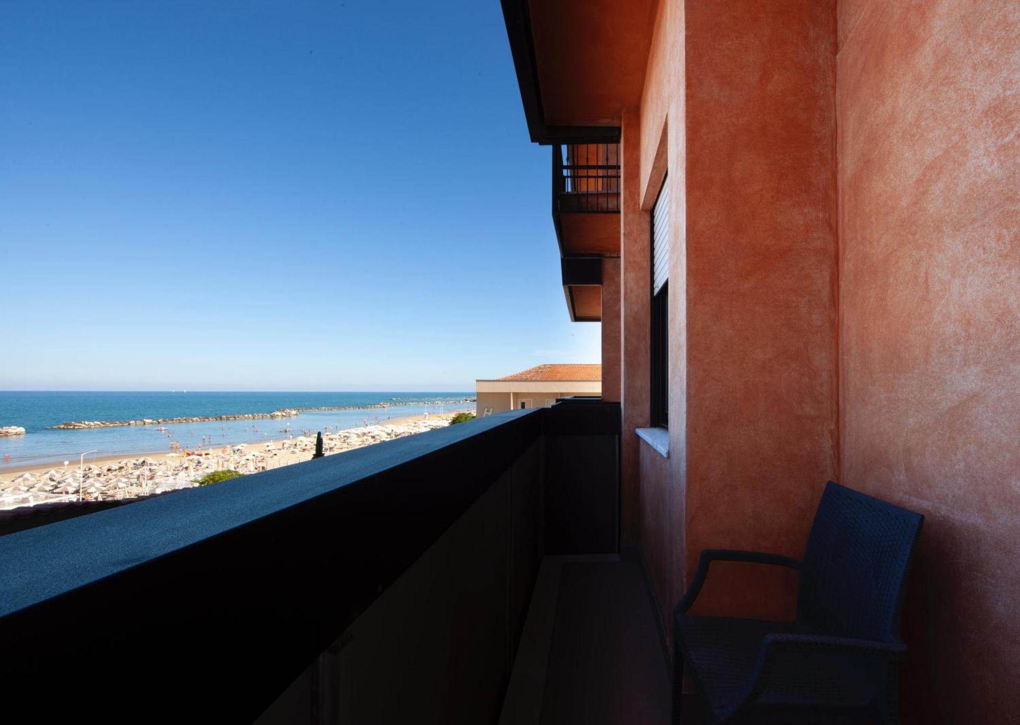 Hotel Giorgetti Orange Bellaria-Igea Marina Ngoại thất bức ảnh