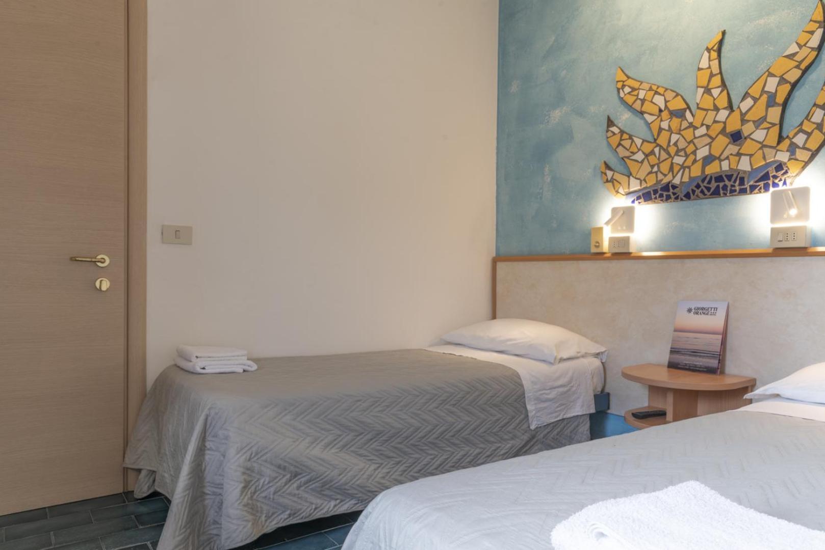 Hotel Giorgetti Orange Bellaria-Igea Marina Ngoại thất bức ảnh